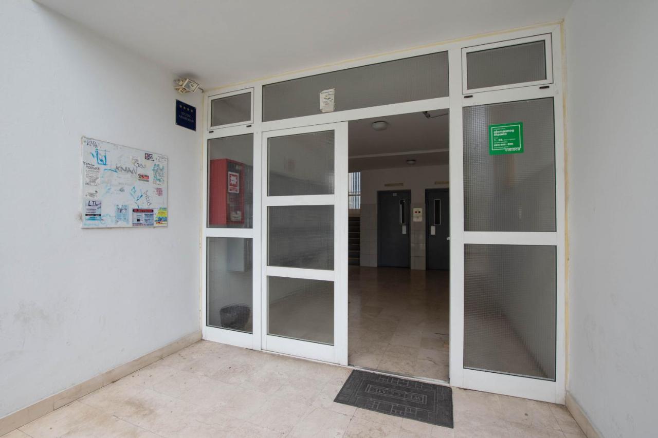 Apartman Grof Split Exterior foto